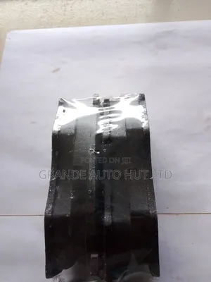 Brake Pads for Nissan E24