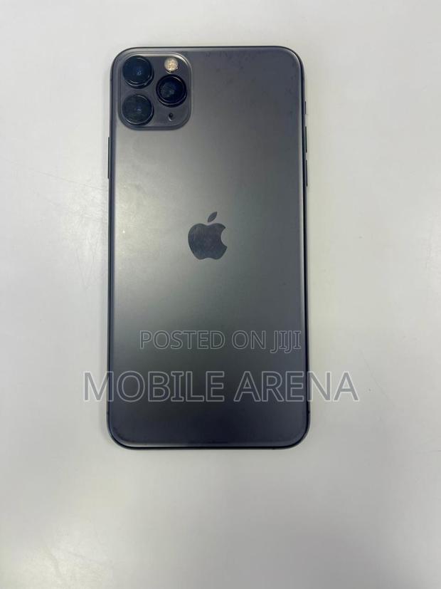 Apple iPhone 11 Pro Max 256 GB Gray - main view