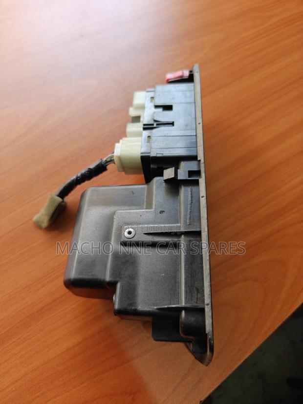 Toyota Prado 120 Handle (Inside) - thumbnail 3