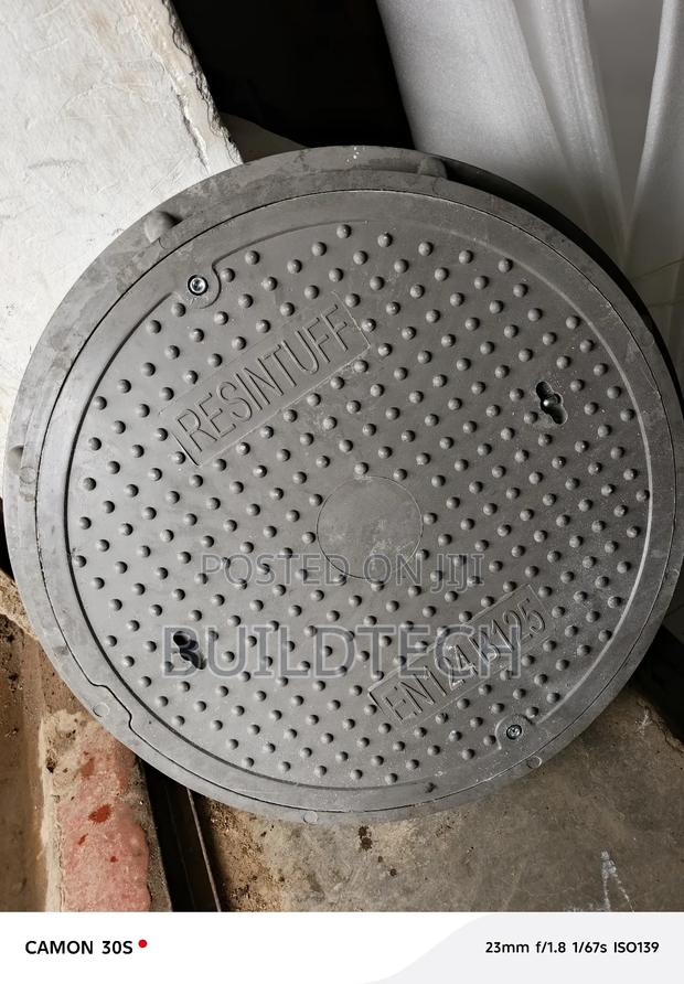 600mm 12.5 Ton Lockable Inspection Cover - main view