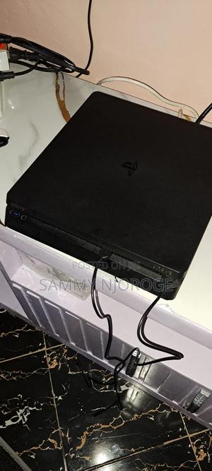 Ps4 + 2 Pad + 2 Games Mortal Kombat and Fc2026