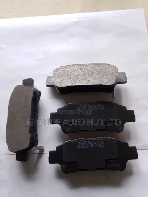 Rear Brake Pads for Toyota Noah (Maruken Brand)