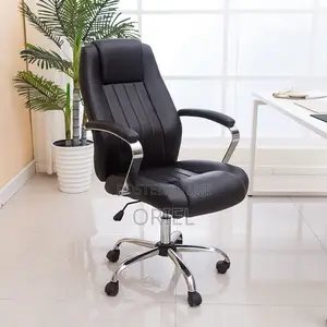 Office Chair : Star Base Office High-Back Chair With Padded Arms
