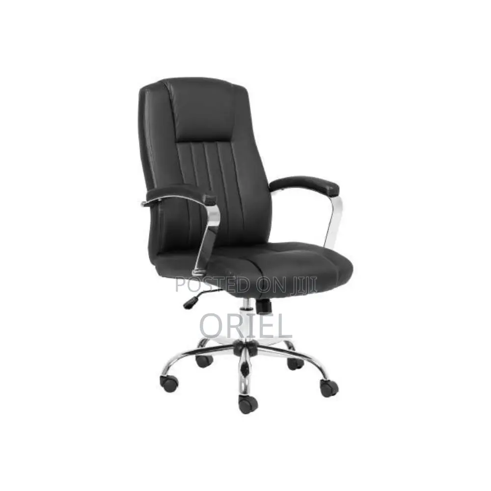 Office Chair : Star Base Office High-Back Chair With Padded Arms
