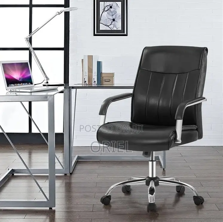 Office Chair : Star Base Office High-Back Chair With Padded Arms