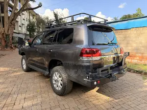 Toyota Land Cruiser 4.5 V8 TD 2020 Gray