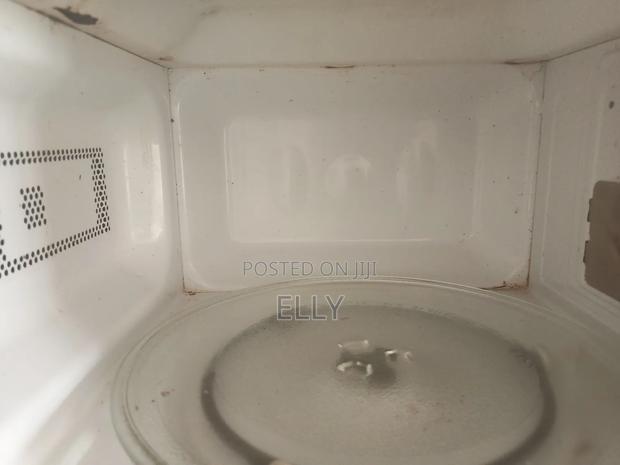 Ramtons Microwave - thumbnail 2