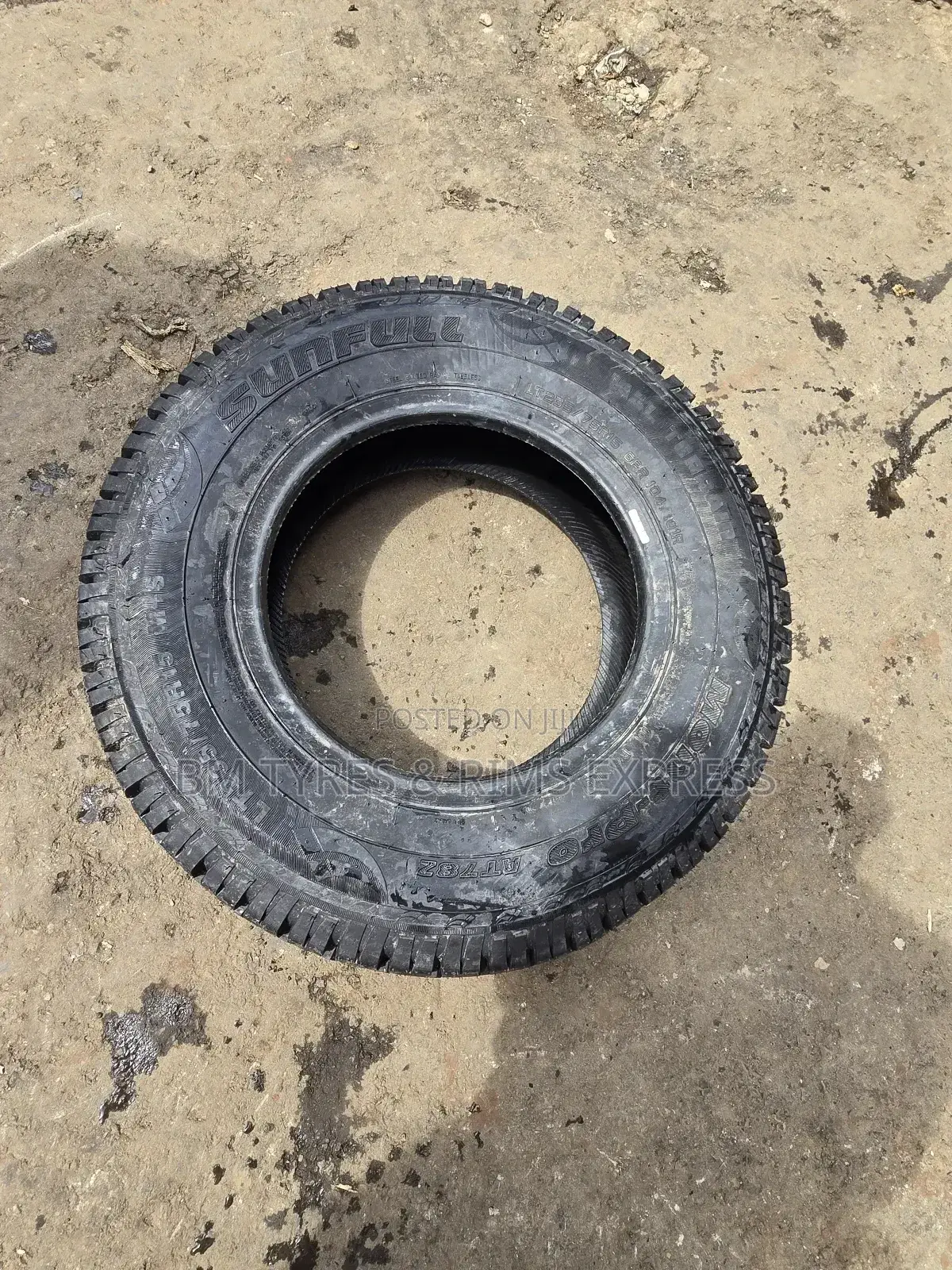 235 /75 R15 Sunfull Tyres (All Terrein) 782.
