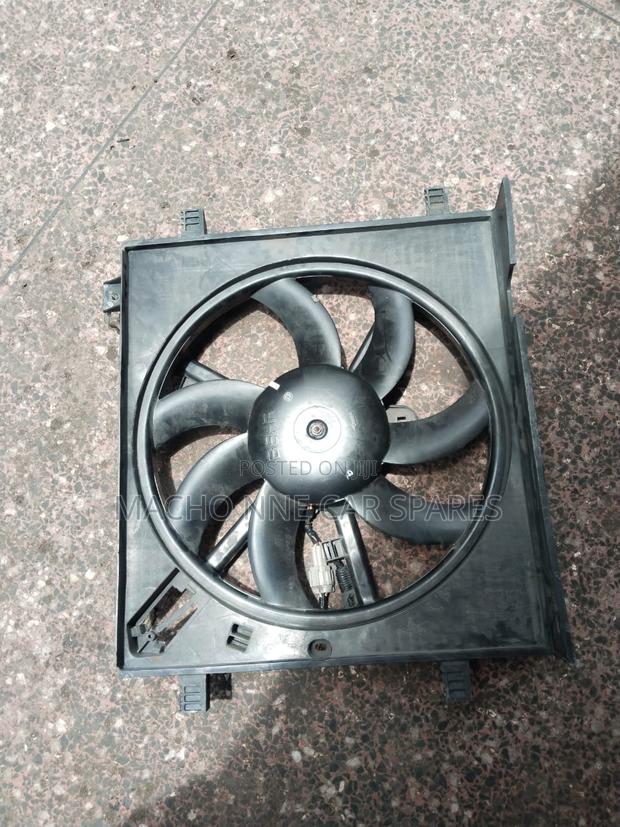 Nissan Note E12 Radiator - main view