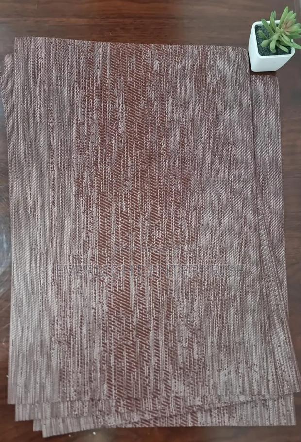 Woven PVC Table Mats - thumbnail 2