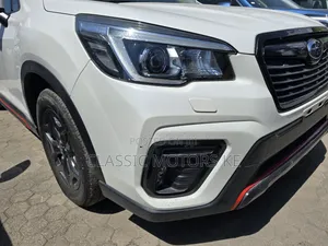 Subaru Forester Touring AWD 2019 White