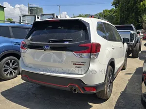 Subaru Forester Touring AWD 2019 White
