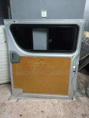 Toyota Hiace 7l Sliding Door RHS