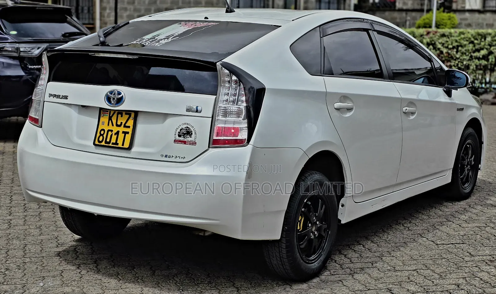 Toyota Prius Four 2013 Pearl
