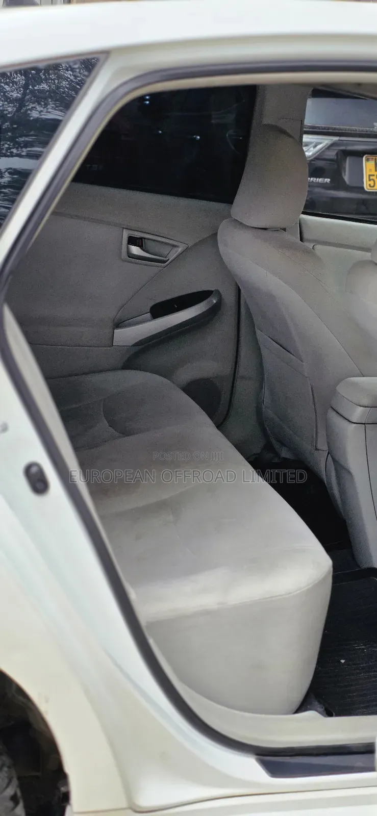 Toyota Prius Four 2013 Pearl