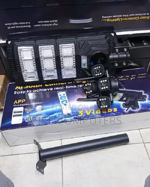 V380 Outdoor 4g Solar CCTV With Floodlight