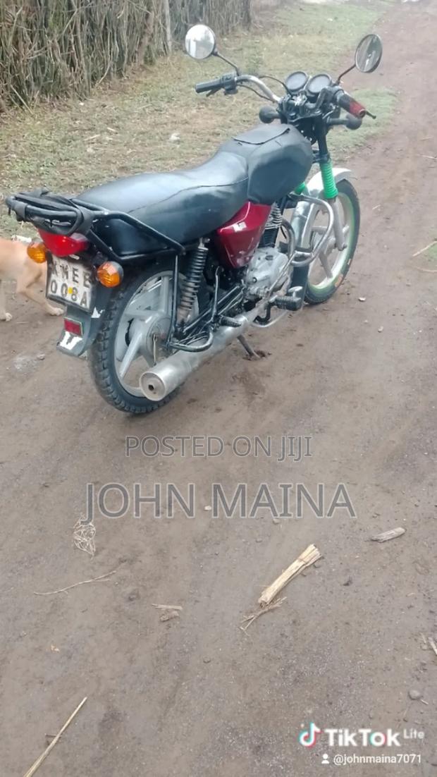 Bajaj Boxer 100 2020 Red - main view