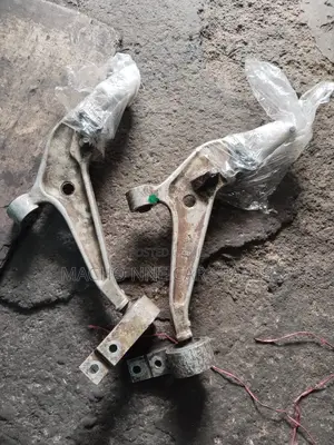 Nissan Xtrail Control Arm
