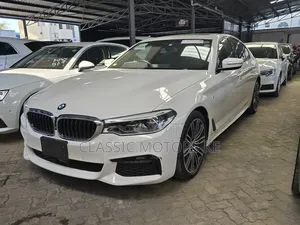 BMW 523i 2019 White