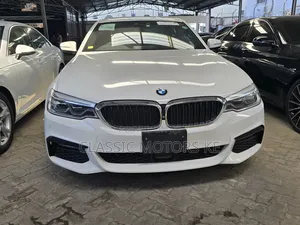 BMW 523i 2019 White
