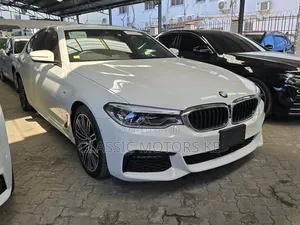 BMW 523i 2019 White