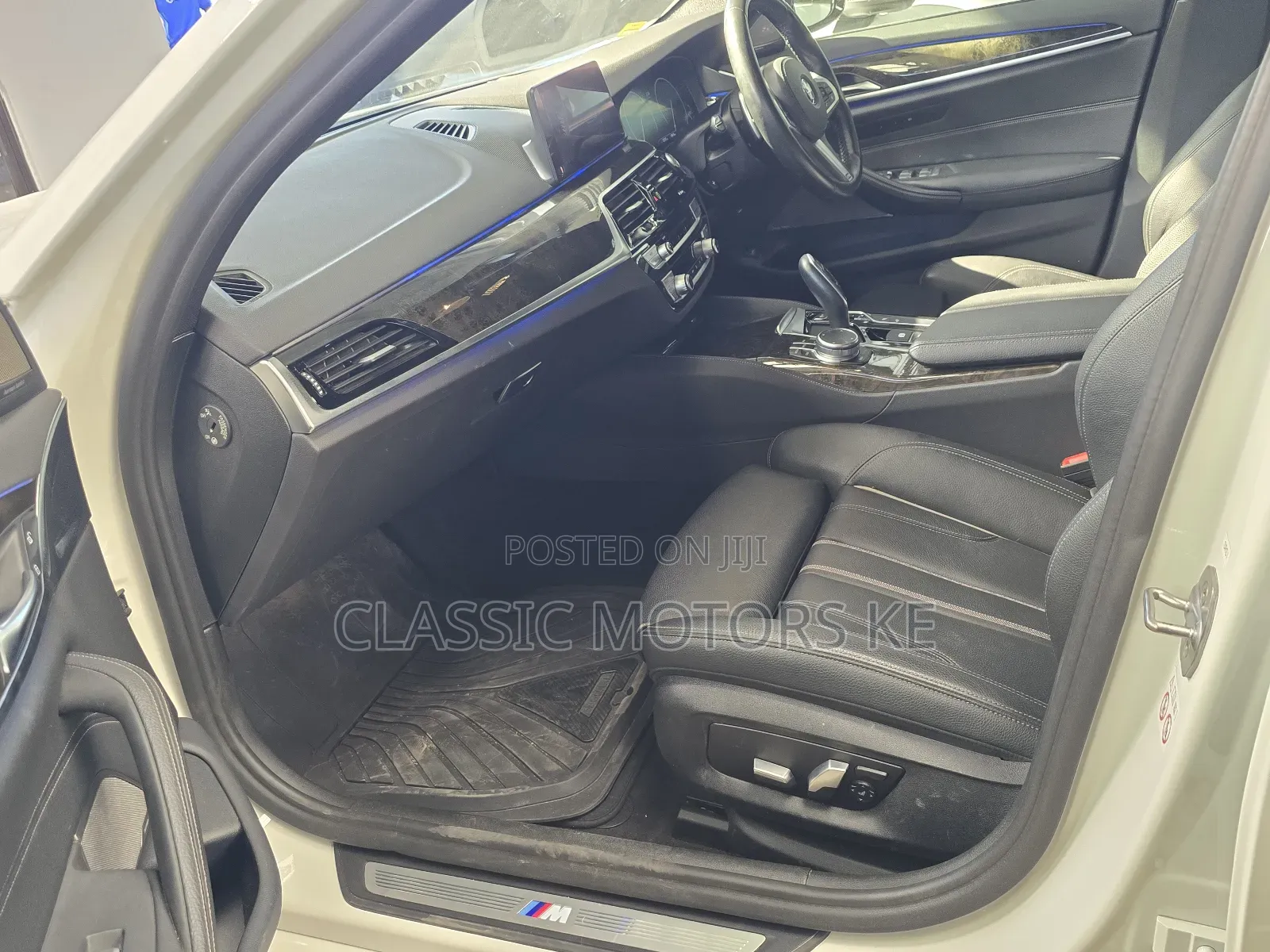 BMW 523i 2019 White