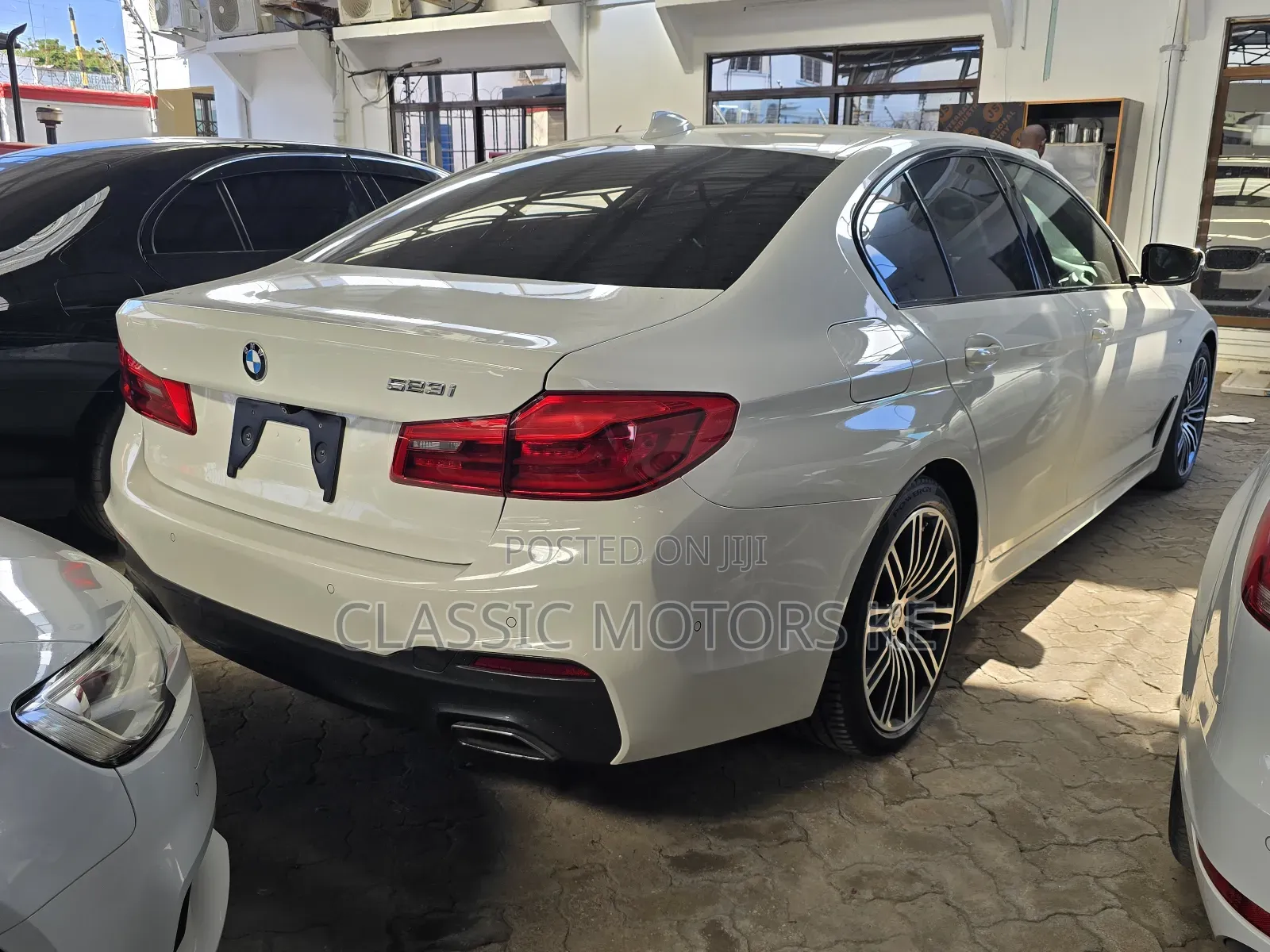 BMW 523i 2019 White