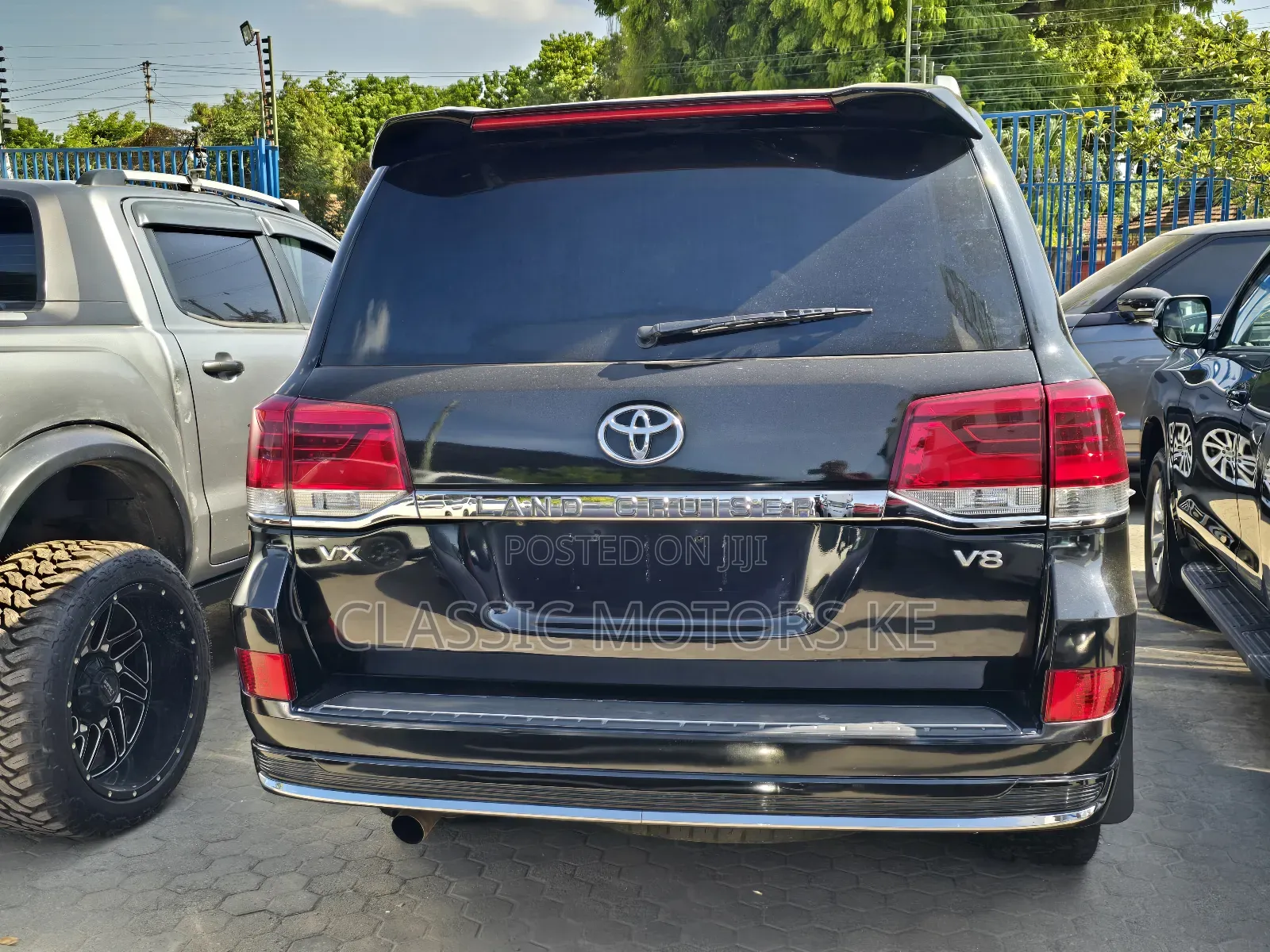 Toyota Land Cruiser 4.5 V8 VXR 2015 Black