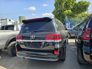Toyota Land Cruiser 4.5 V8 VXR 2015 Black