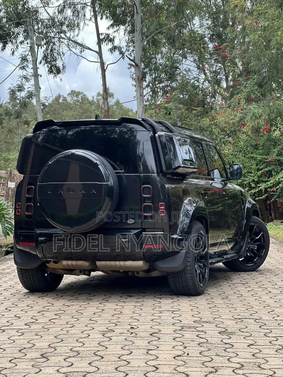 Land Rover Defender X-Dynamic HSE 2021 Black
