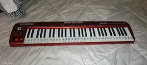 Behringer Umx610 Usb/Midi Controller Keyboard