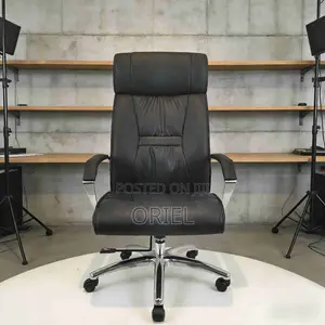 Office Chair : Executive High-Back Senior Staff Office Chair