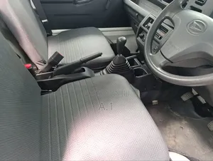 Daihatsu Hijet With Leaf Springs