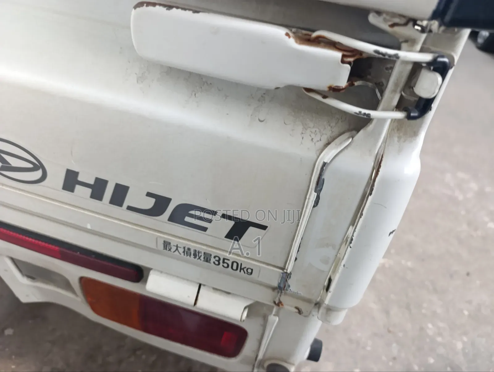 Daihatsu Hijet With Leaf Springs