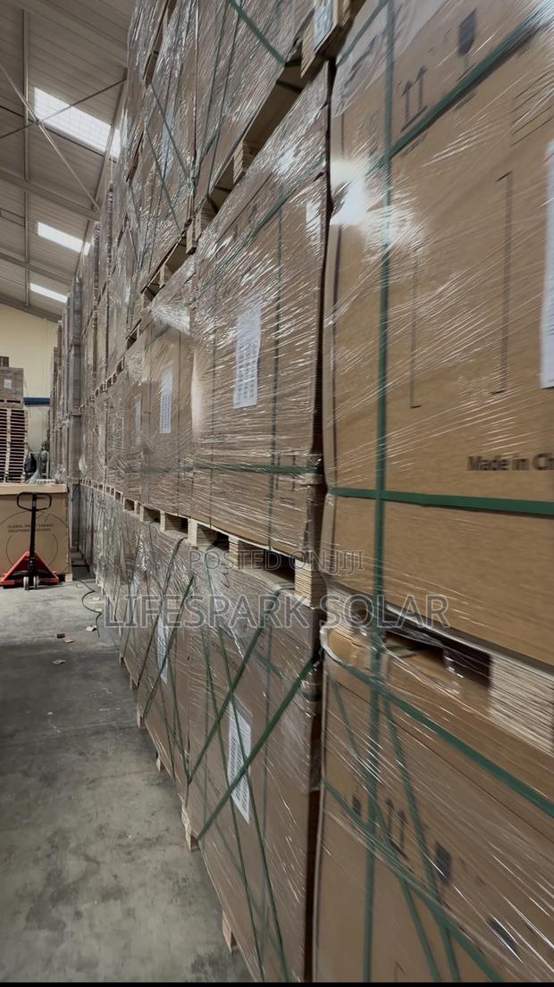 550 Watts Bifacial Solar Panels - thumbnail 3