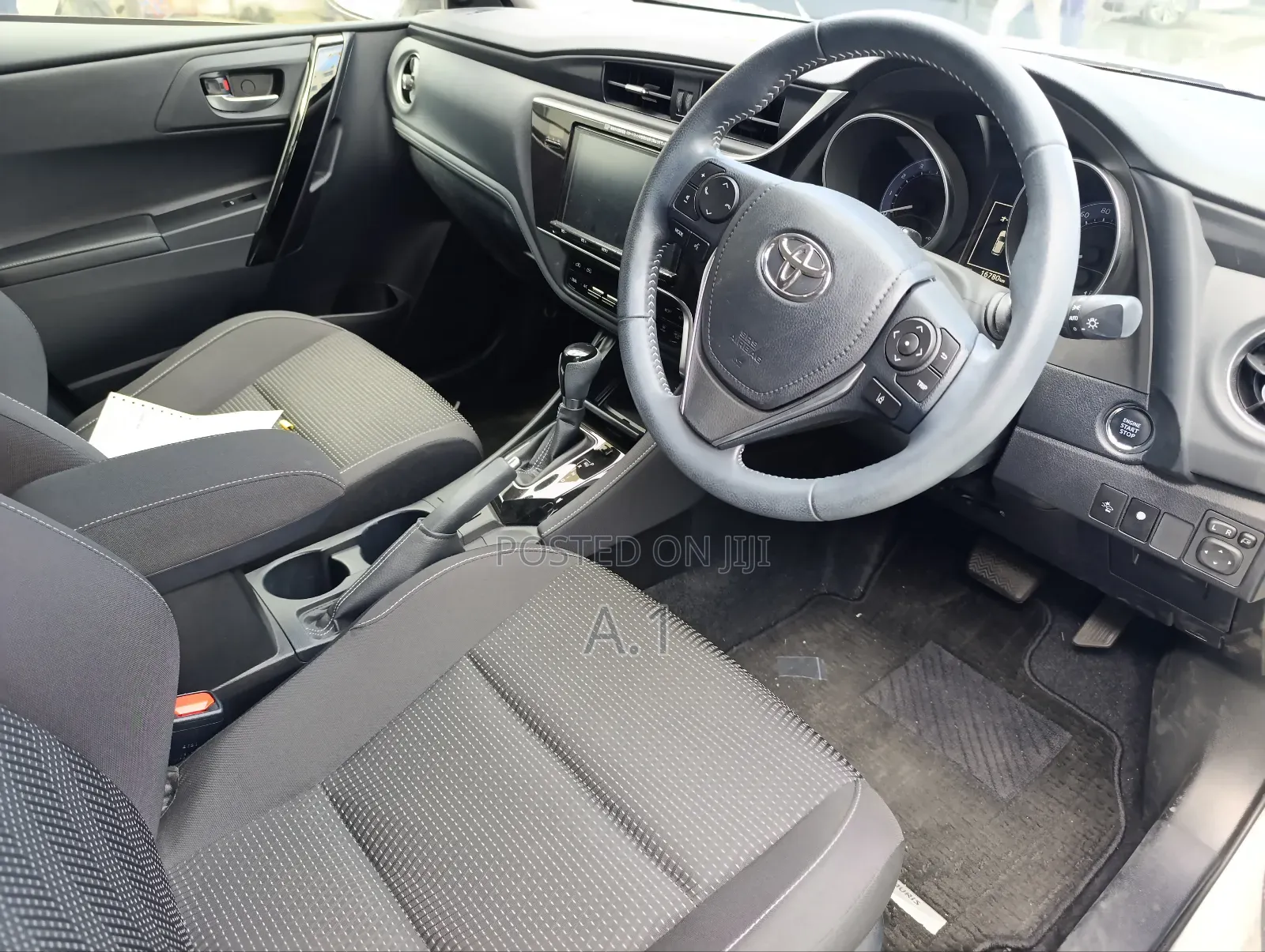 Toyota Auris 2018 White