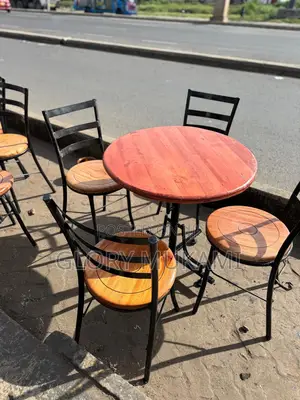 Wooden Restaurant And Bar Chairs And Table