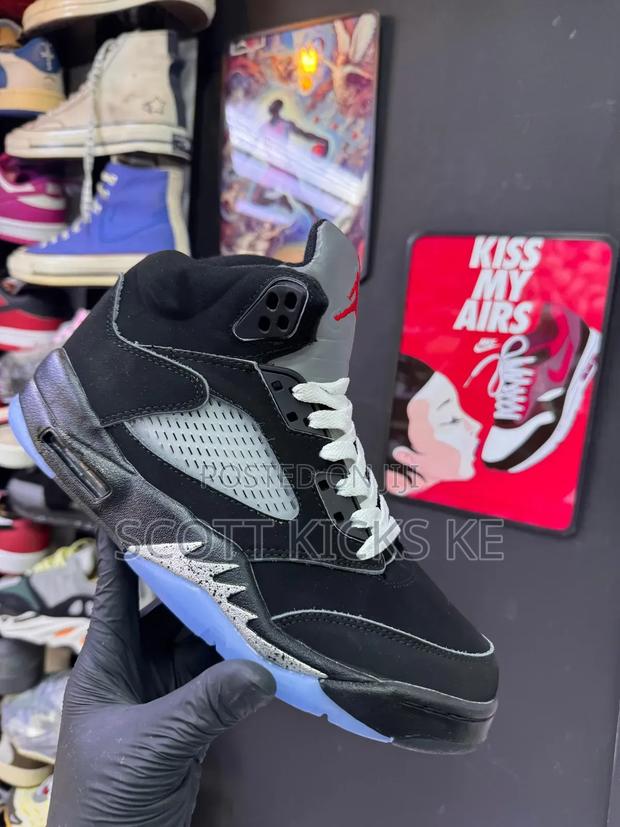 Nike Air Jordan 5 ‘Black Metallic’ - thumbnail 2