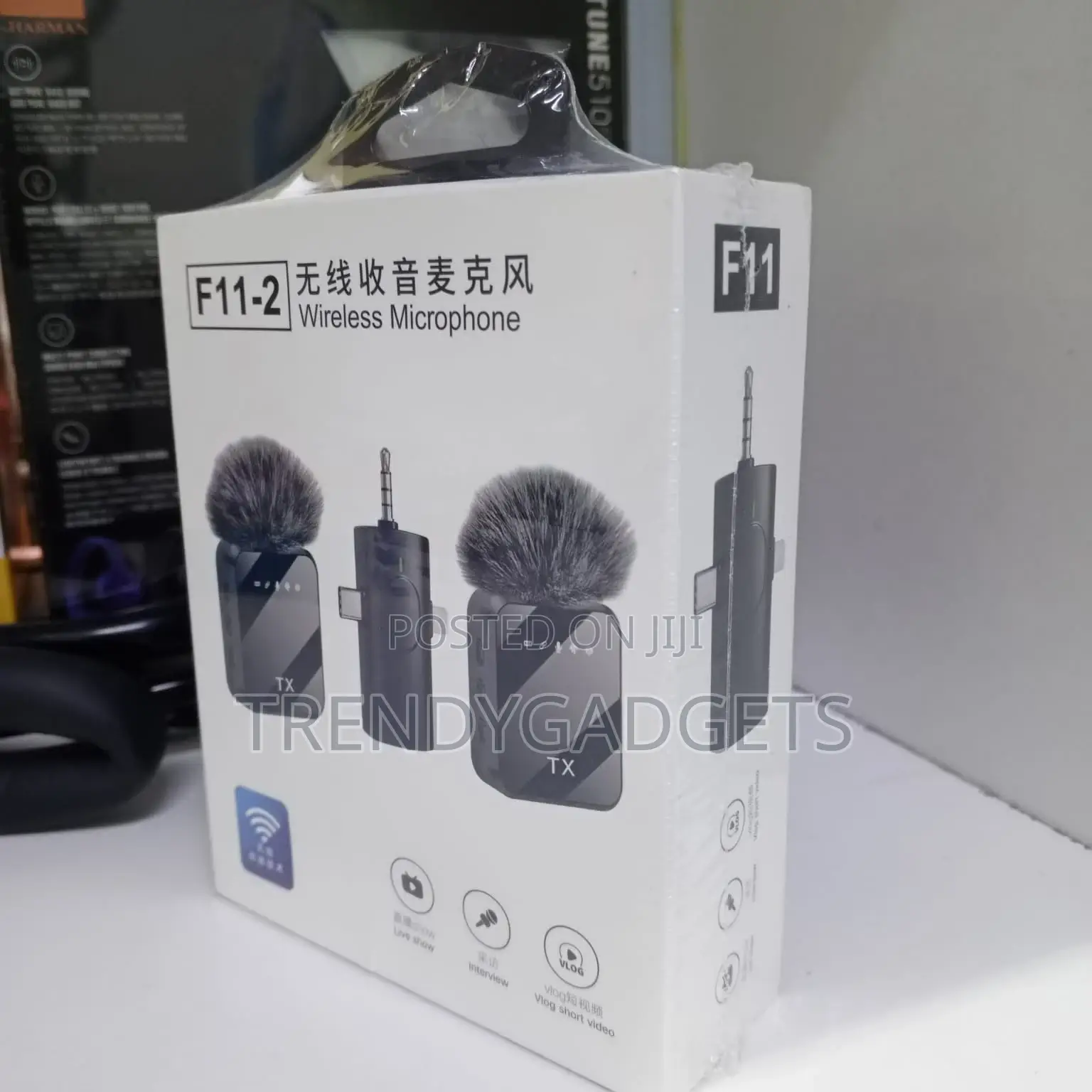 F11-2 Wireless Lapel Microphone 3-in-1 Receiver