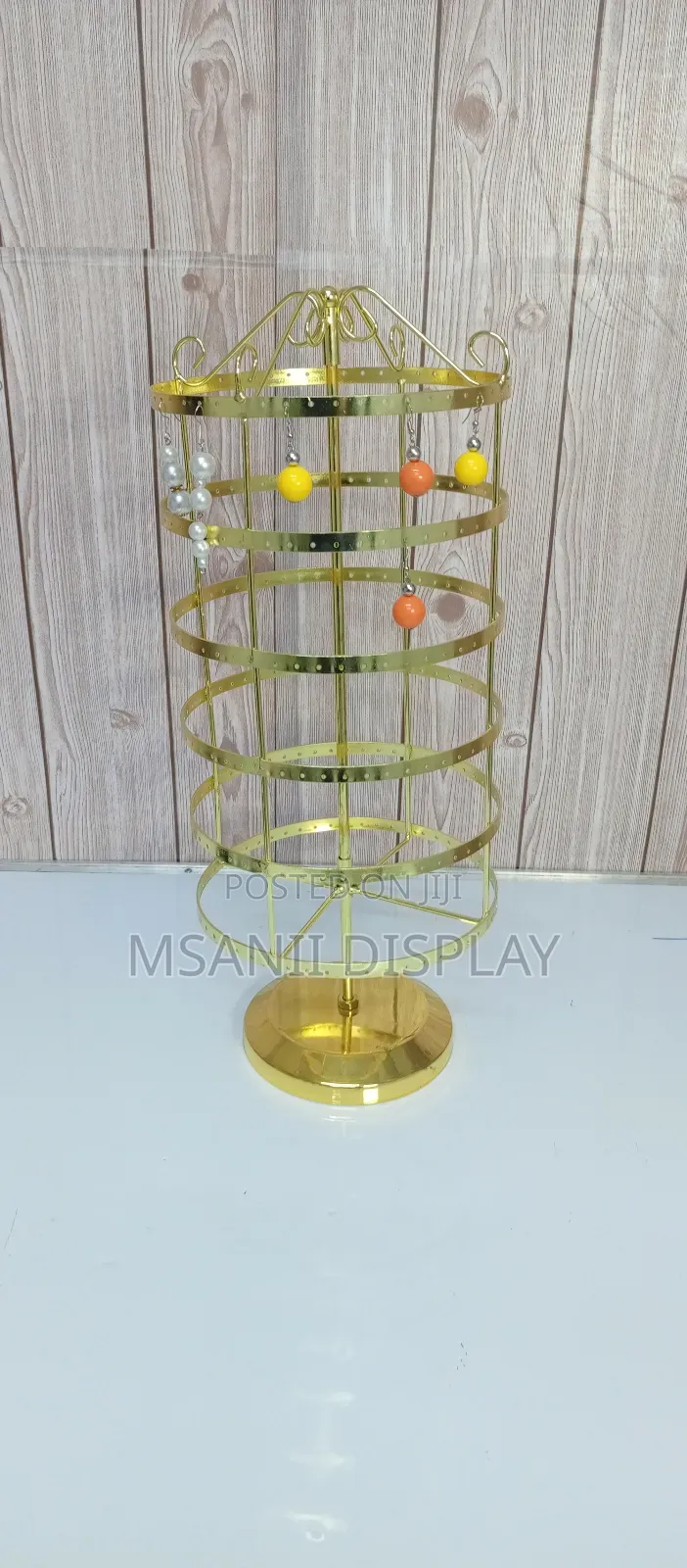 Rotating Earring Display
