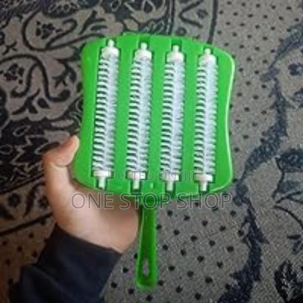 2pcs Plastic Multipurpose Carpet Mini Cleaning Brush - main view