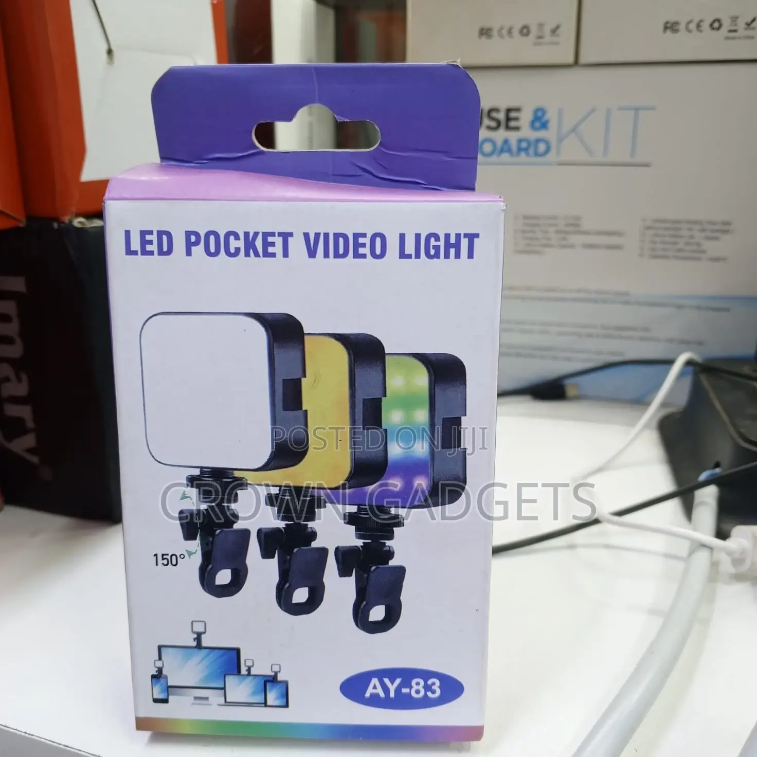 Ay-83 Mini RGB Led Video Light With Clip-on Mount