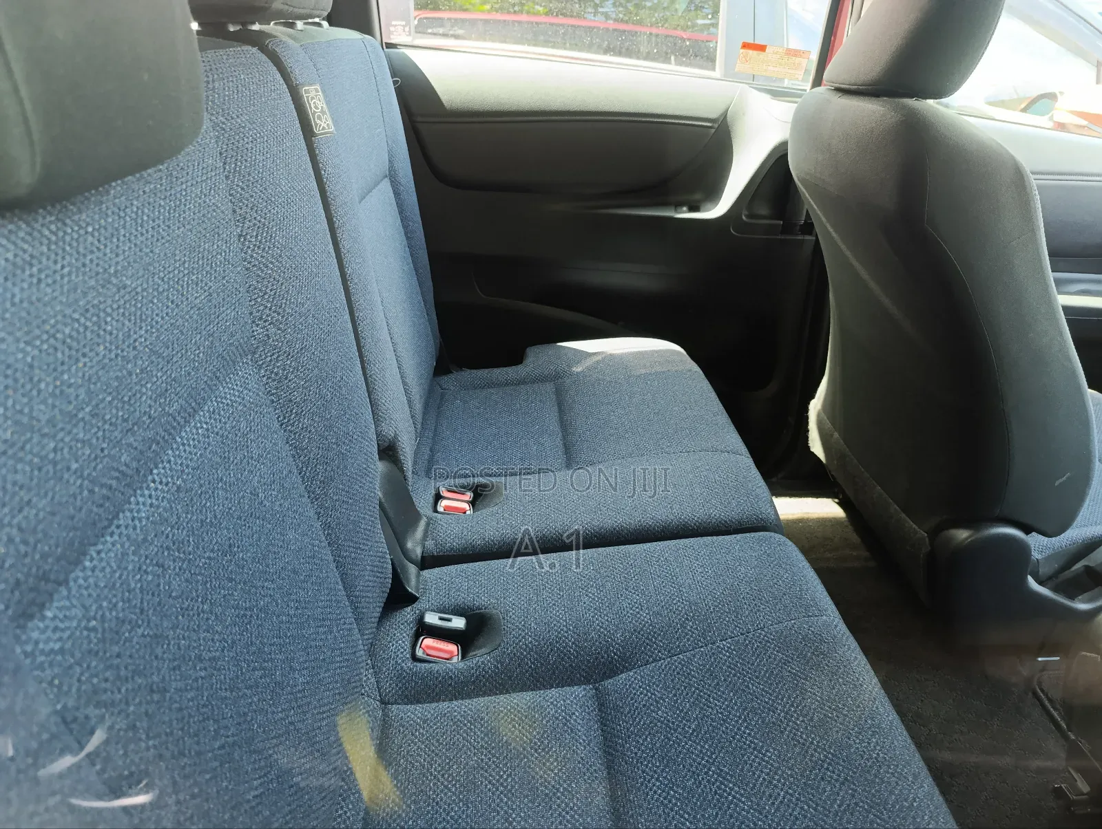 Toyota Sienta 1.5 FWD 2018 Maroon