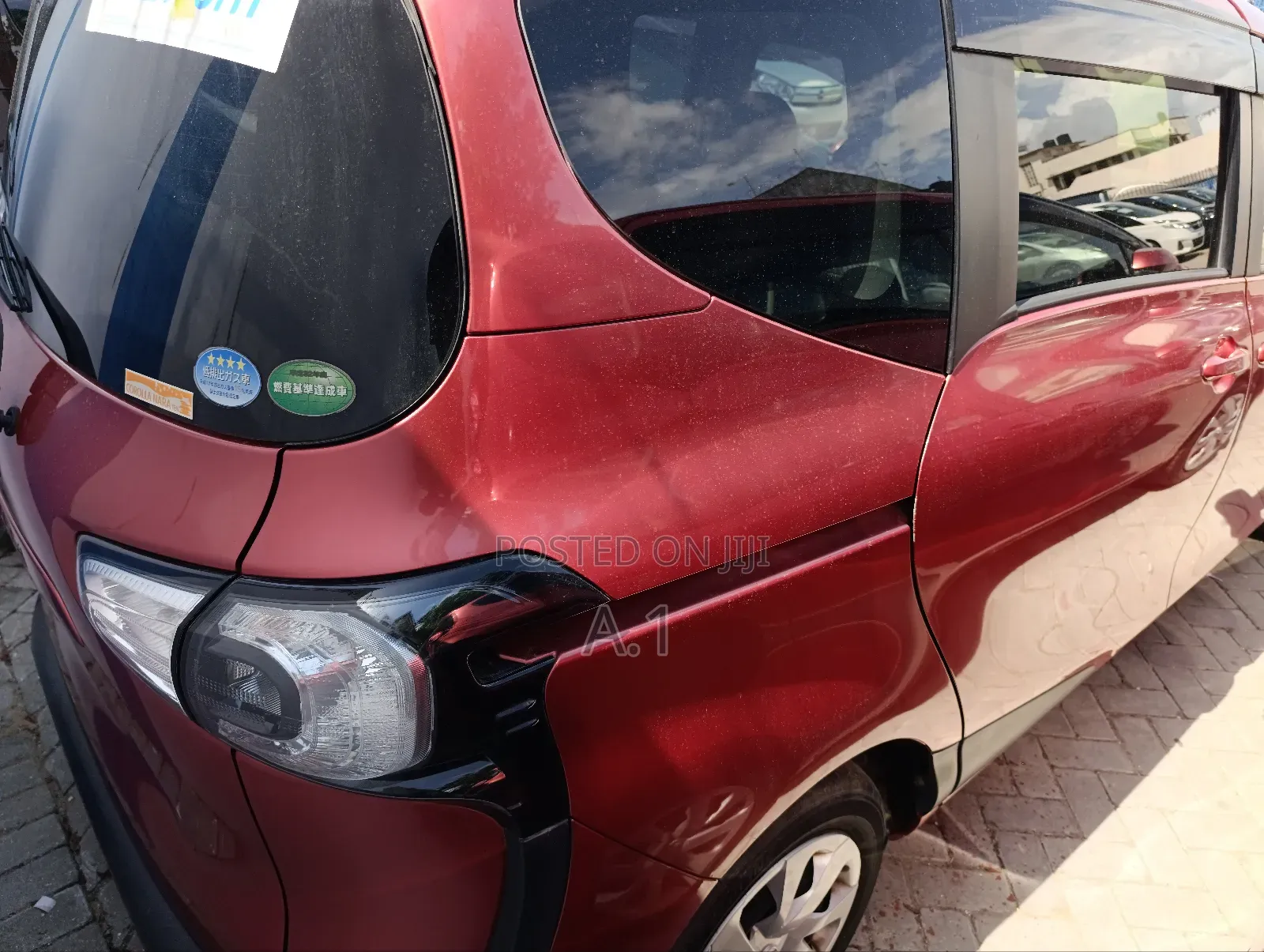 Toyota Sienta 1.5 FWD 2018 Maroon