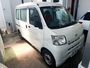 Daihatsu Hijet 2018 White