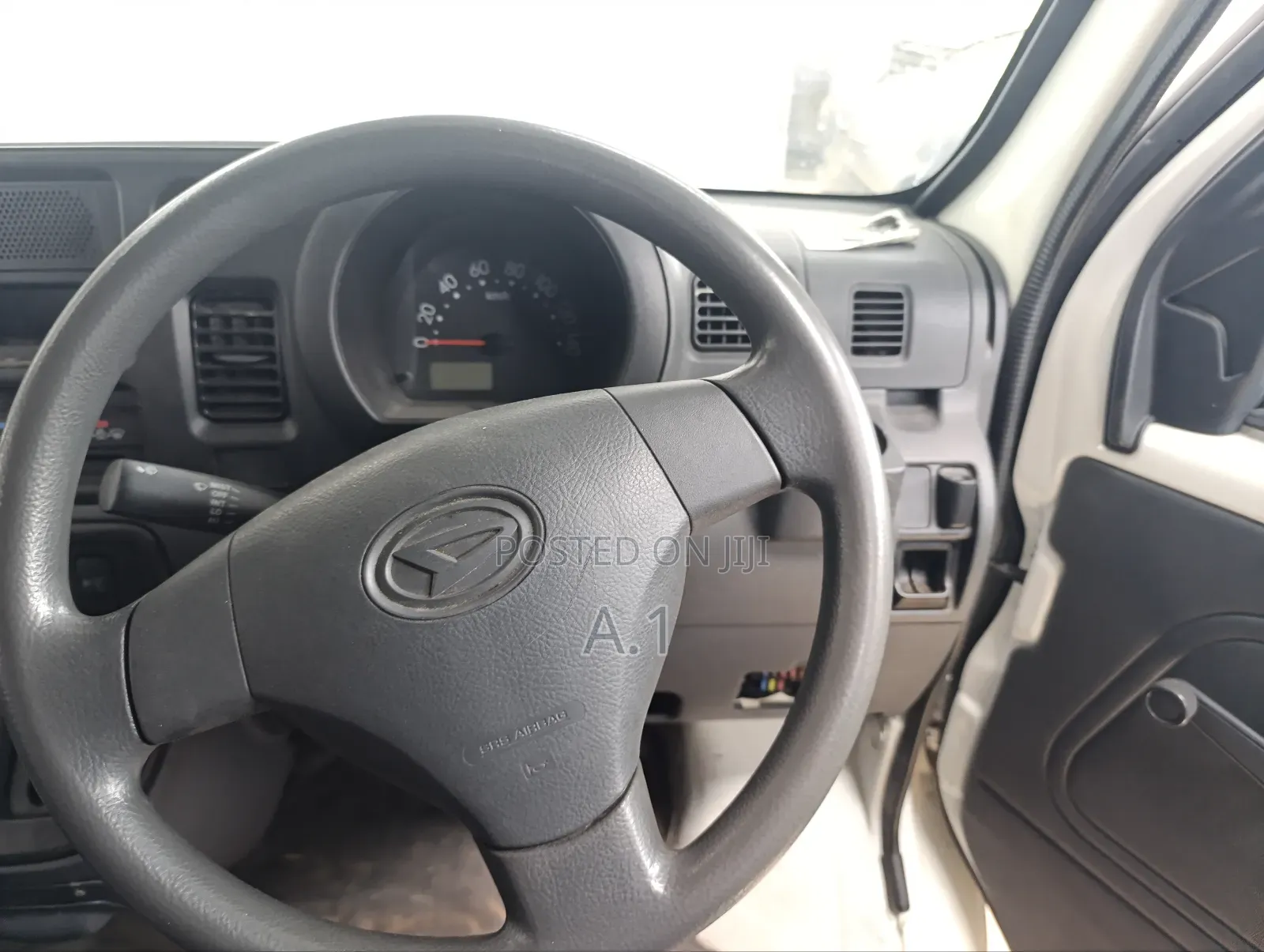 Daihatsu Hijet 2018 White