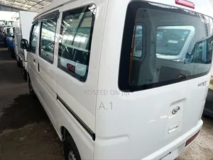 Daihatsu Hijet 2018 White