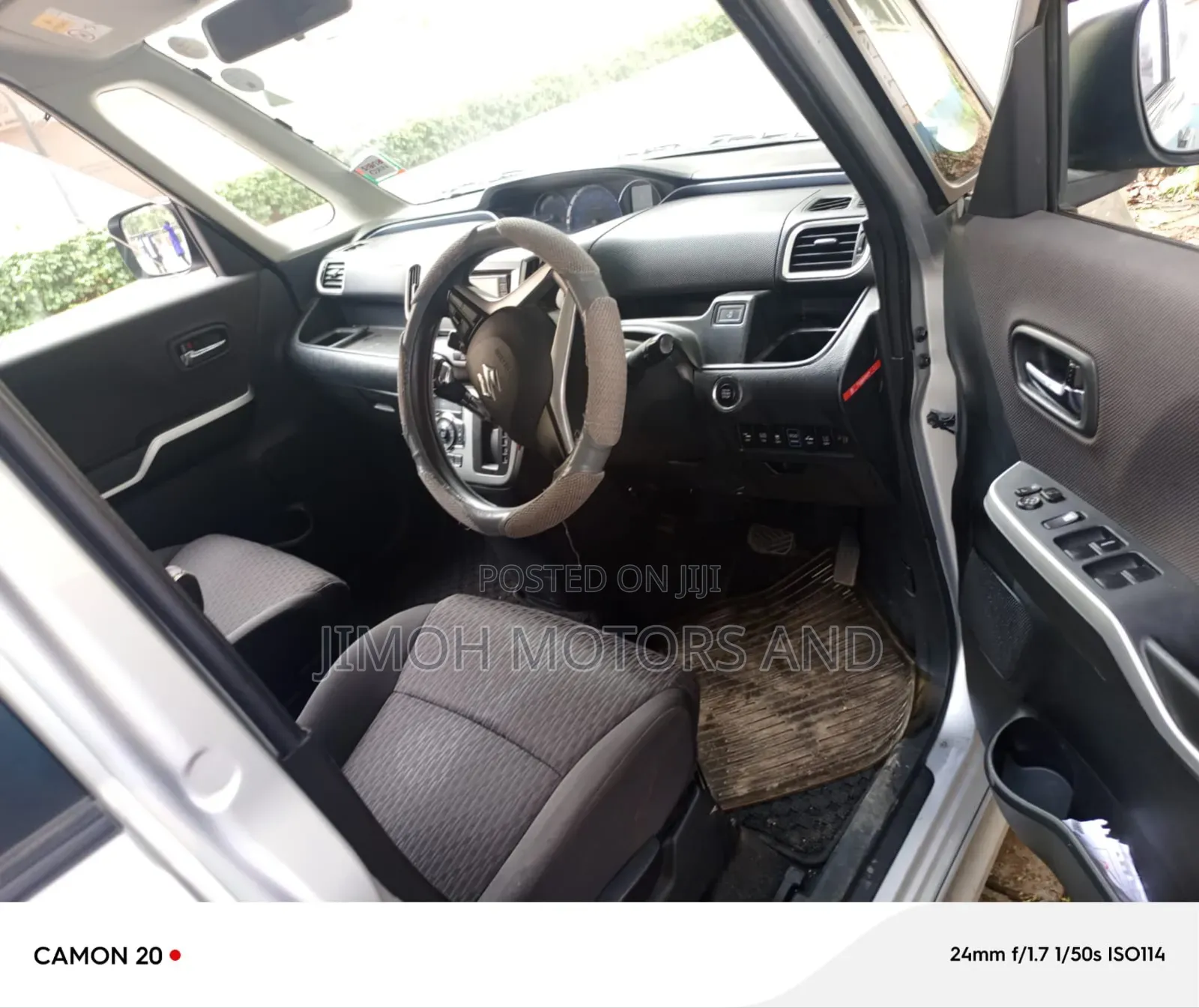 Suzuki Solio 2018 Silver