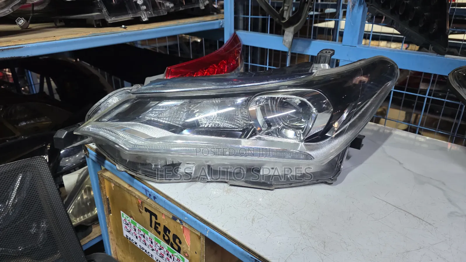 Toyota Fielder 165 Xenon Headlight