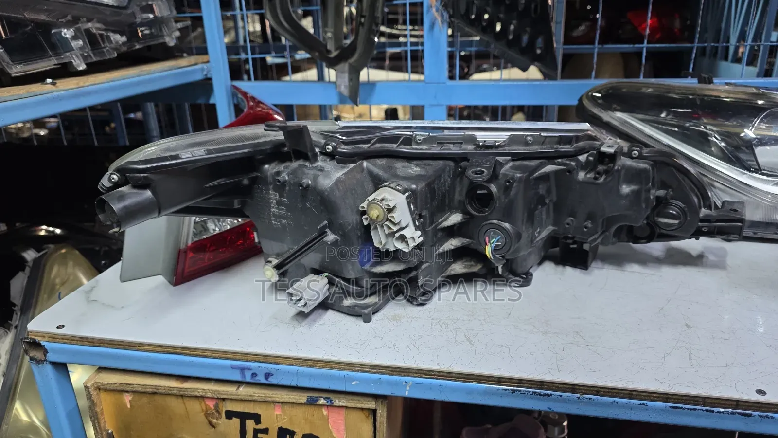 Toyota Fielder 165 Xenon Headlight